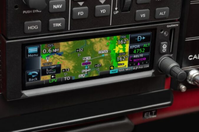 69086-card-blog-choosing-the-right-gps-radio